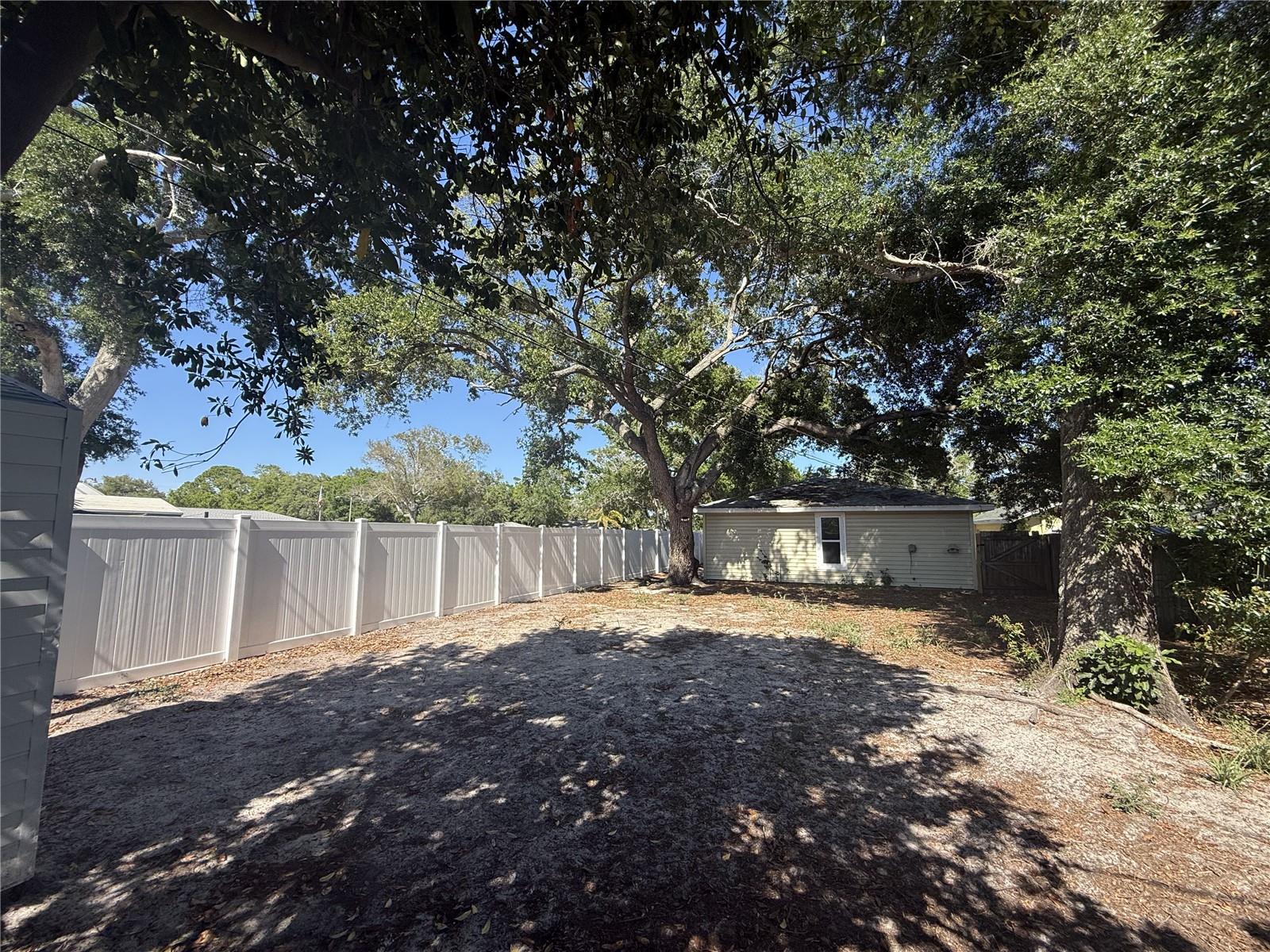 1348 FRIEND AVE — photo 19