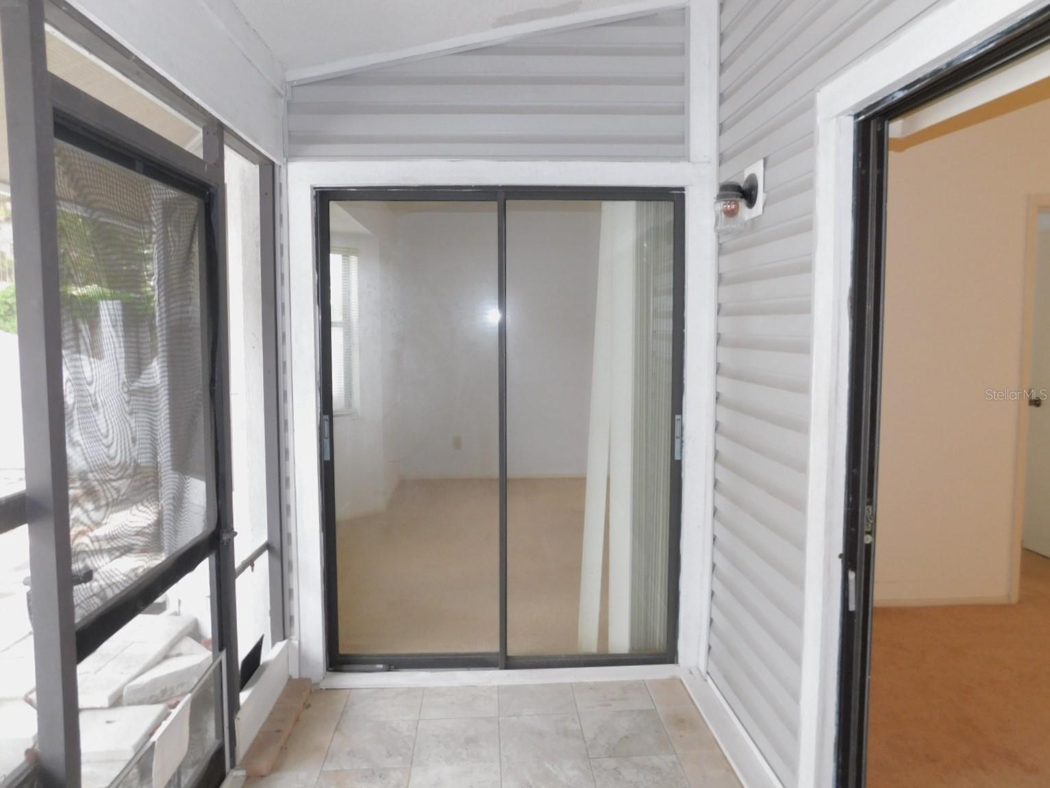 2496 ALHAMBRA CT — photo 10