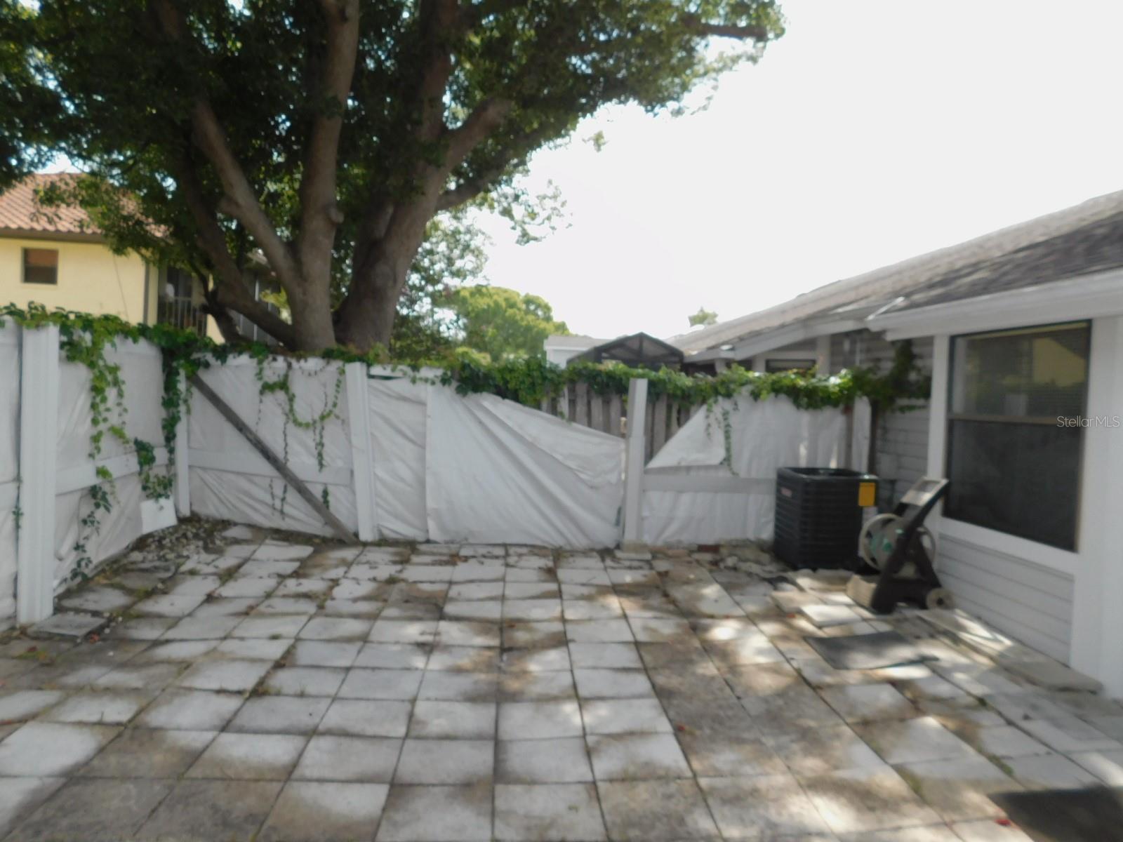 2496 ALHAMBRA CT — photo 14
