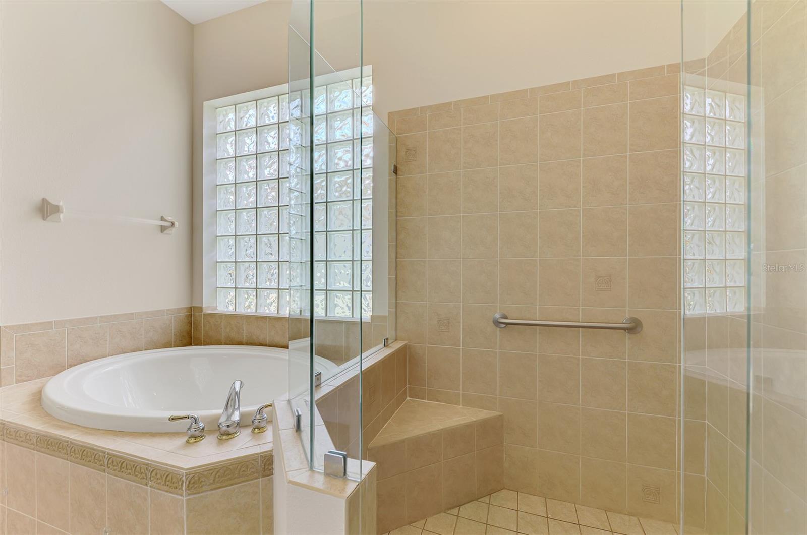 625 MISTY PINE DR — photo 36