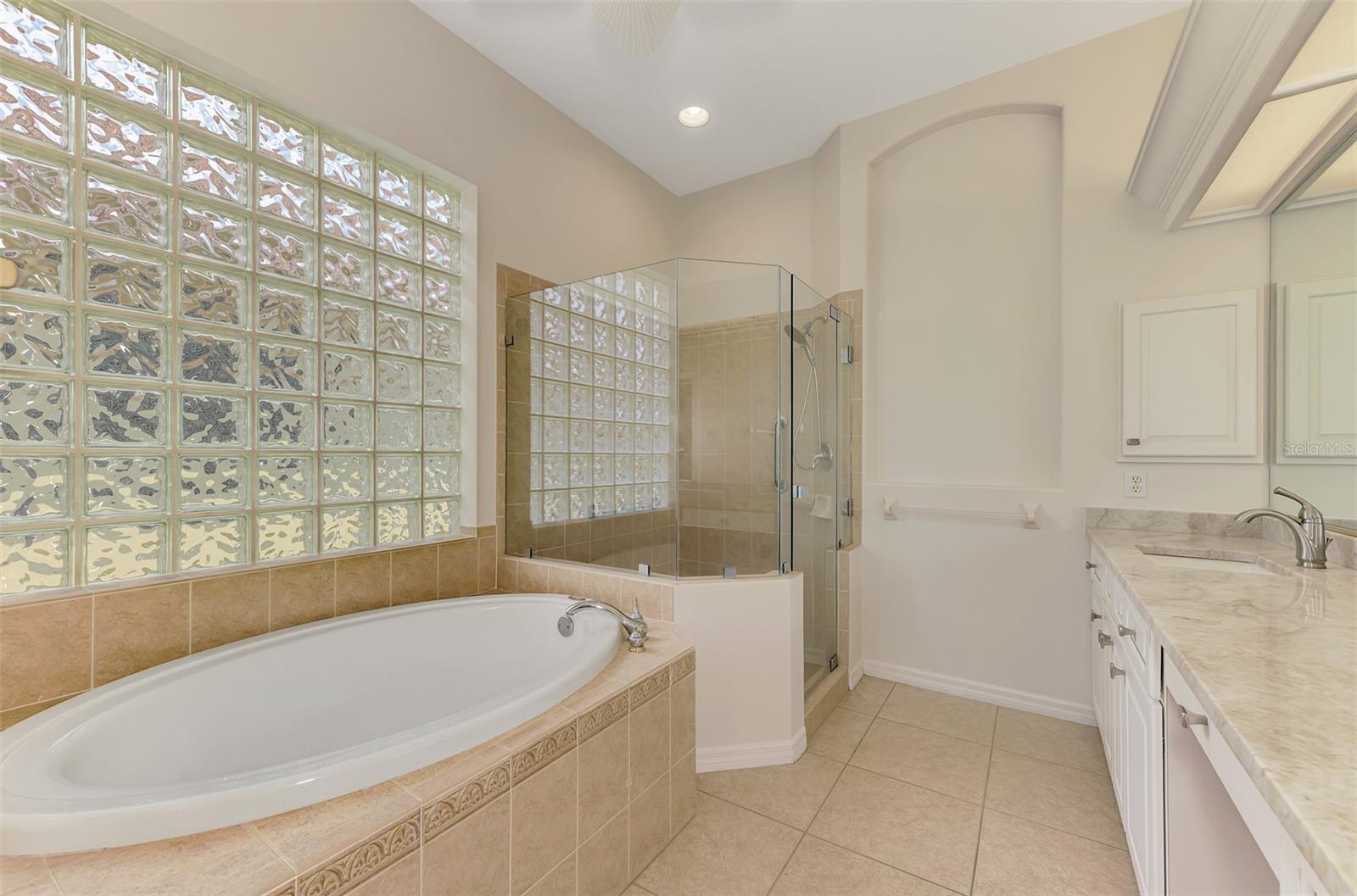 625 MISTY PINE DR — photo 35