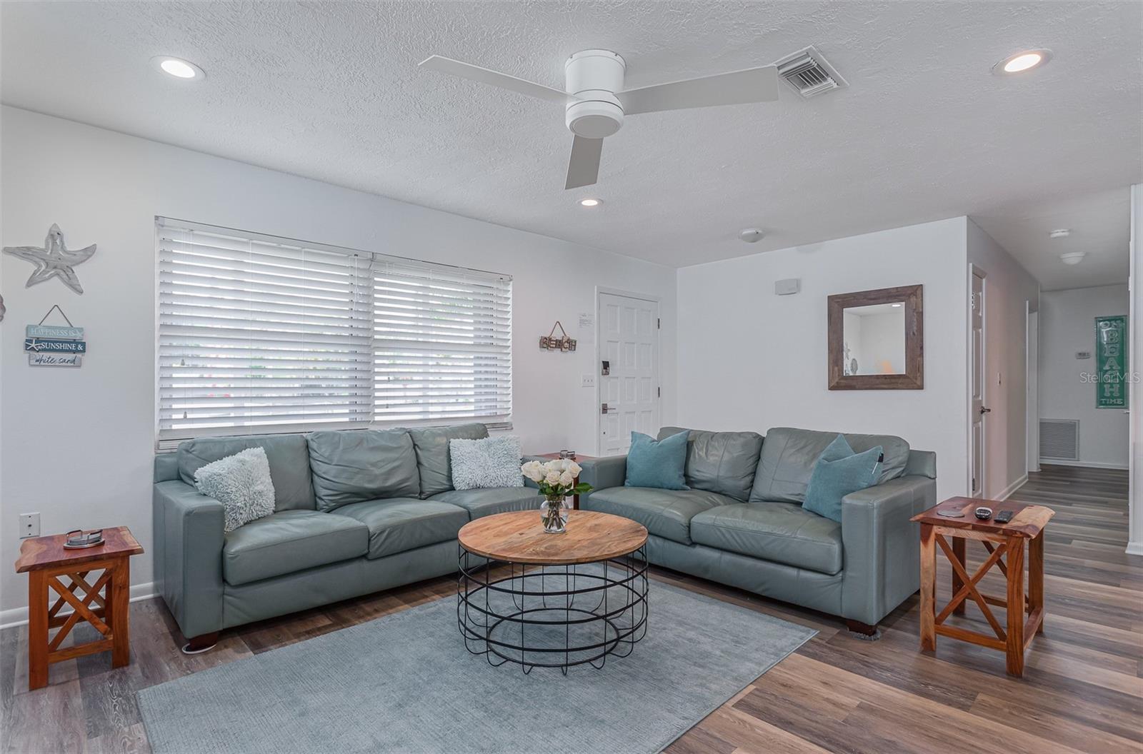2572 JEFFERSON CIR — photo 28