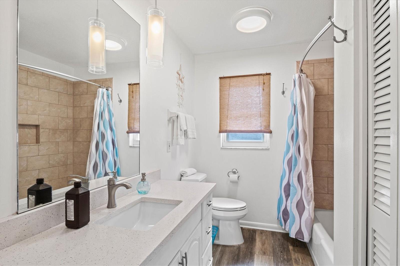 2572 JEFFERSON CIR — photo 40