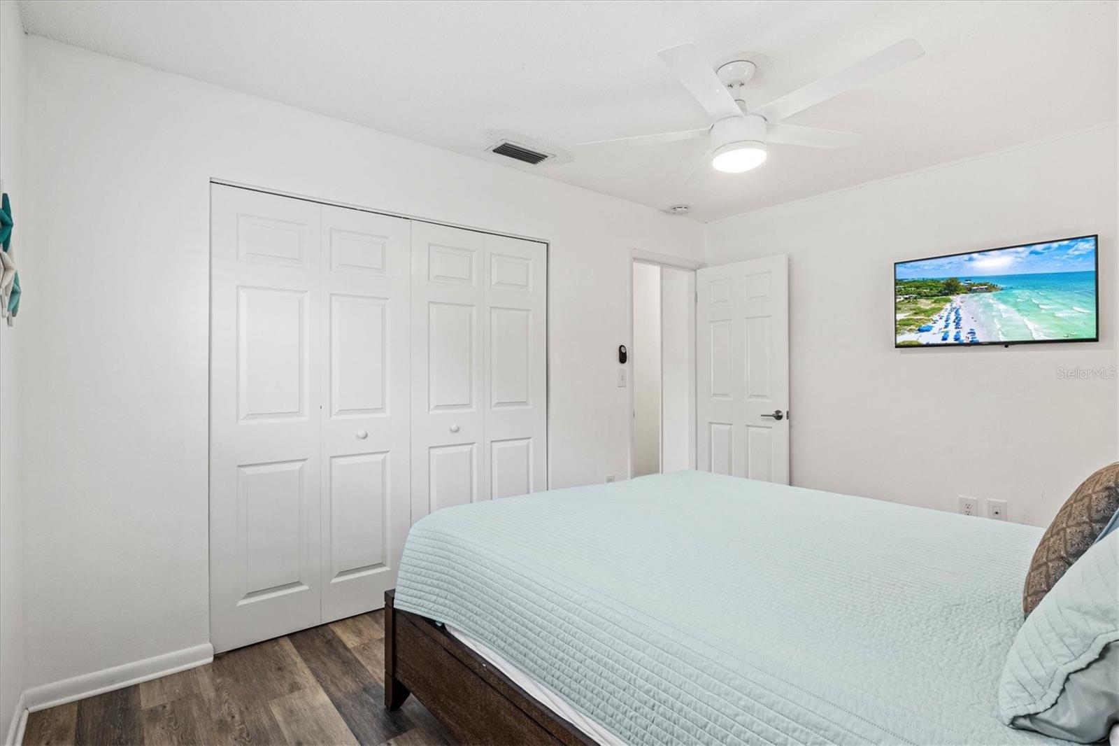 2572 JEFFERSON CIR — photo 39