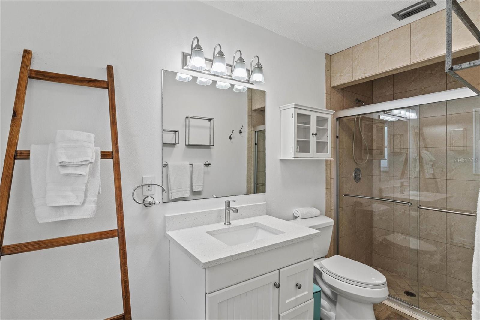 2572 JEFFERSON CIR — photo 34