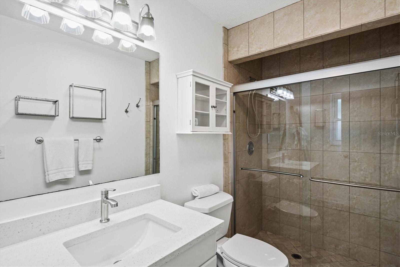 2572 JEFFERSON CIR — photo 35