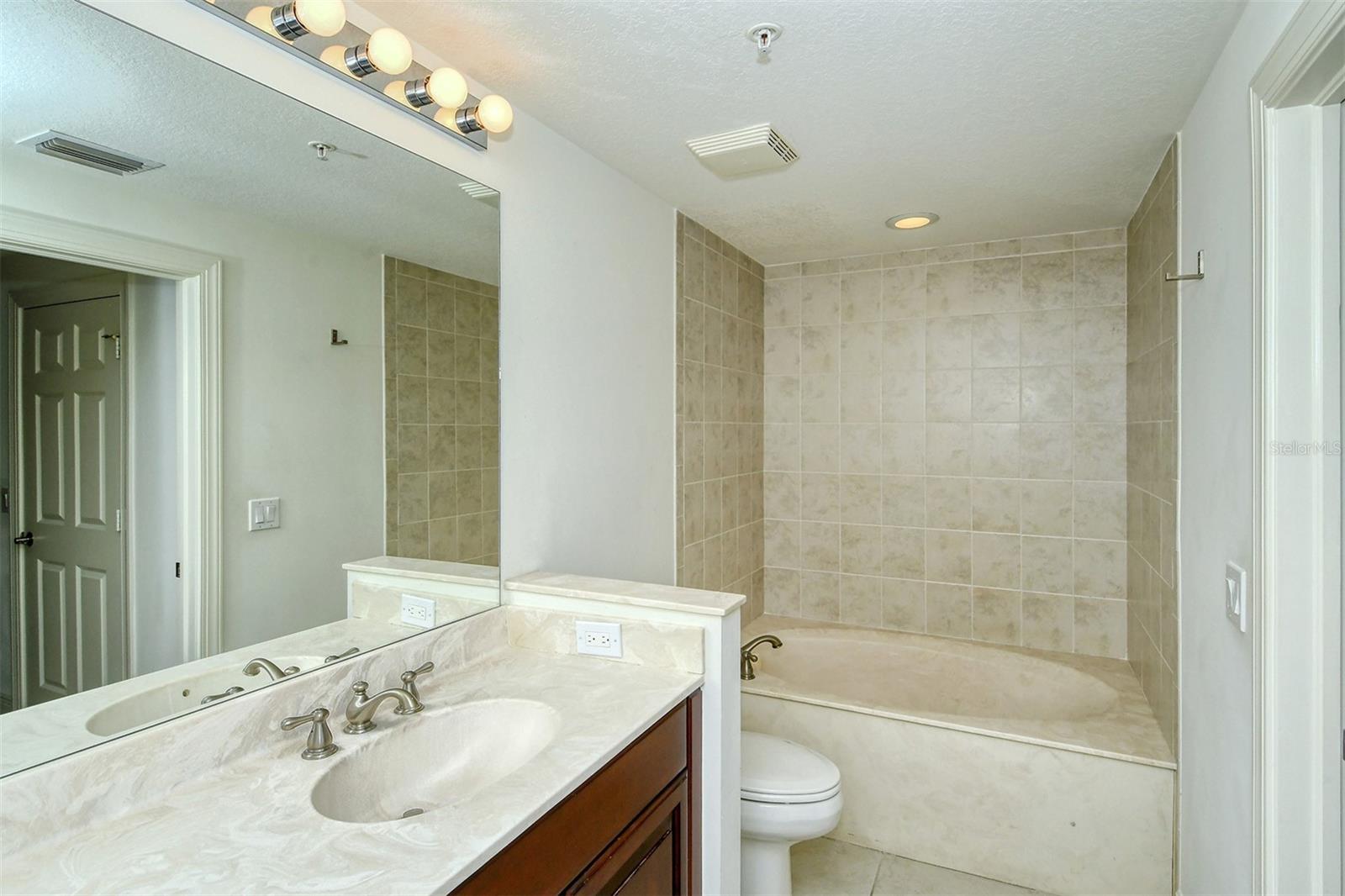 800 N TAMIAMI TRL #203 — photo 26
