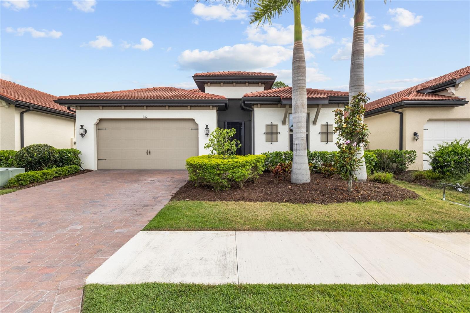 352 TOSCAVILLA BLVD — photo 2