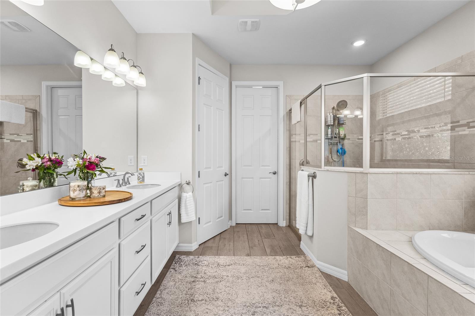 352 TOSCAVILLA BLVD — photo 23