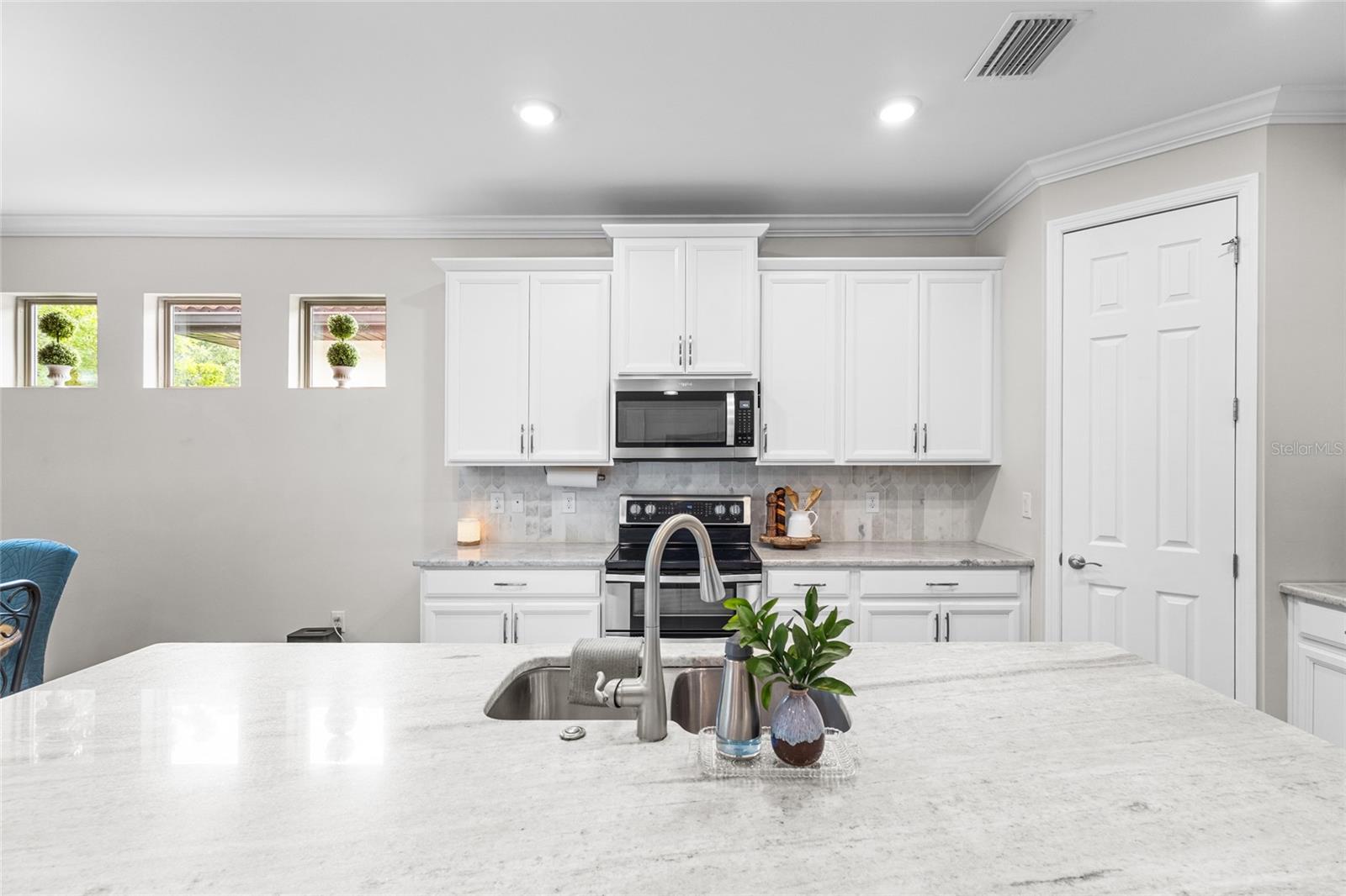 352 TOSCAVILLA BLVD — photo 13