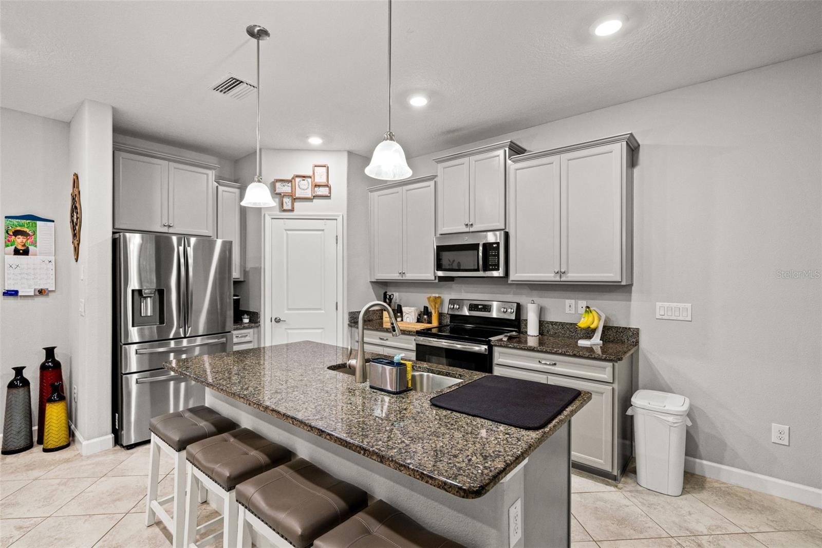 6612 CITRUS CREEK LN — photo 2