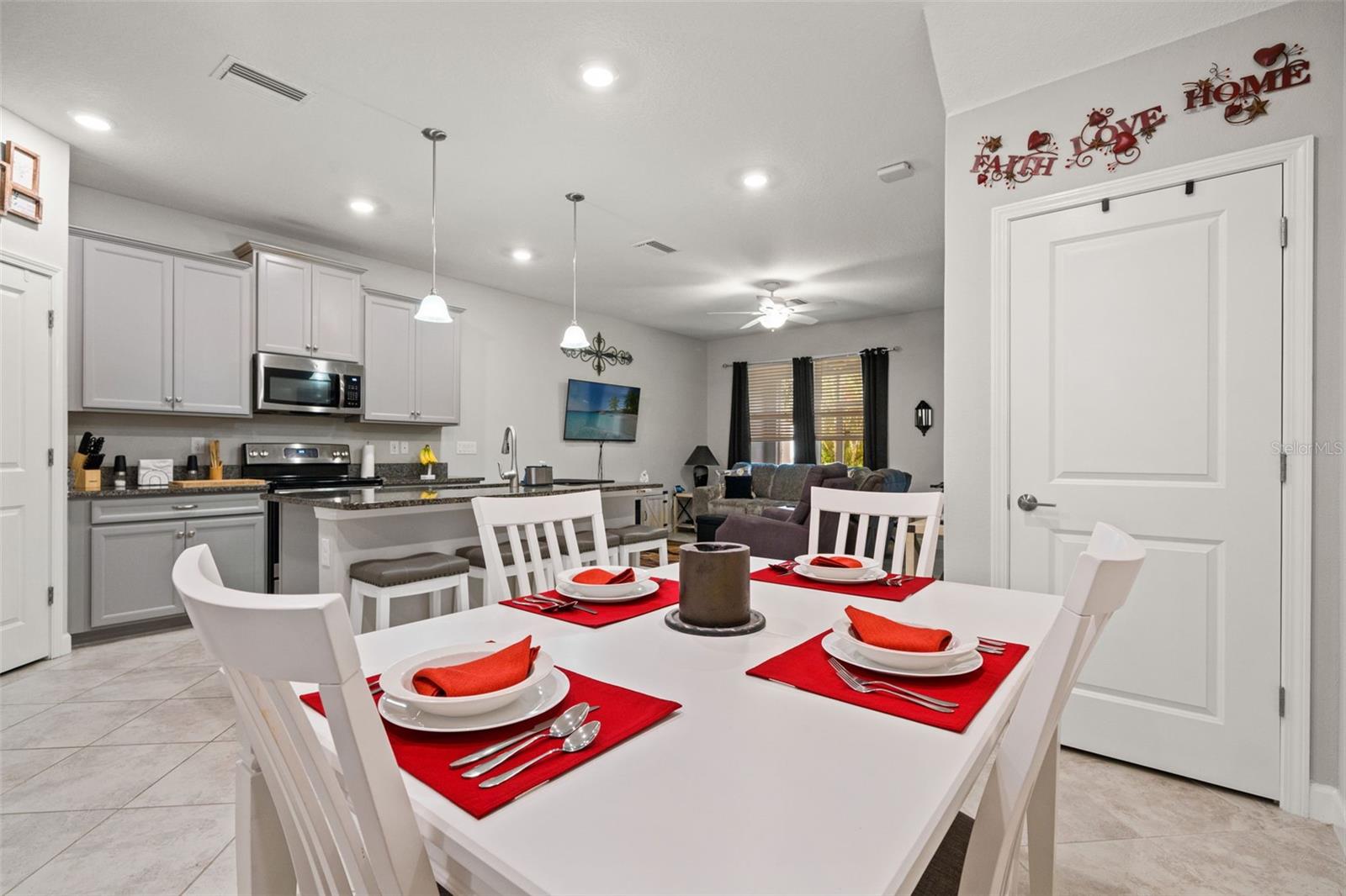 6612 CITRUS CREEK LN — photo 5