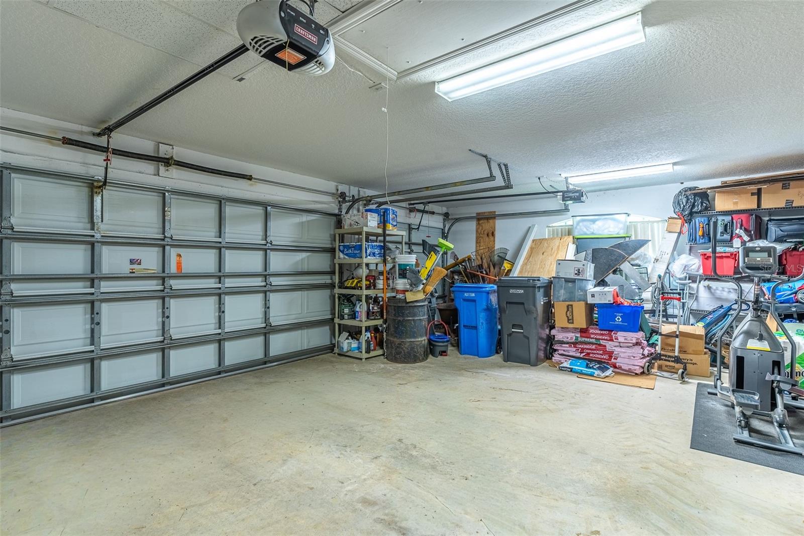 915 HICKORY FORK DR — photo 27