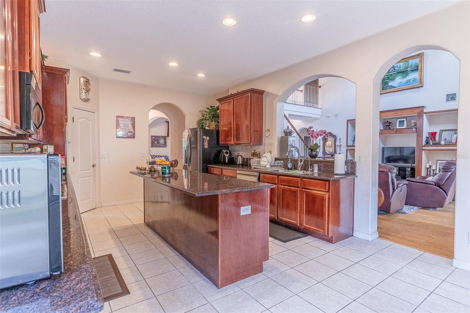 915 HICKORY FORK DR — photo 12
