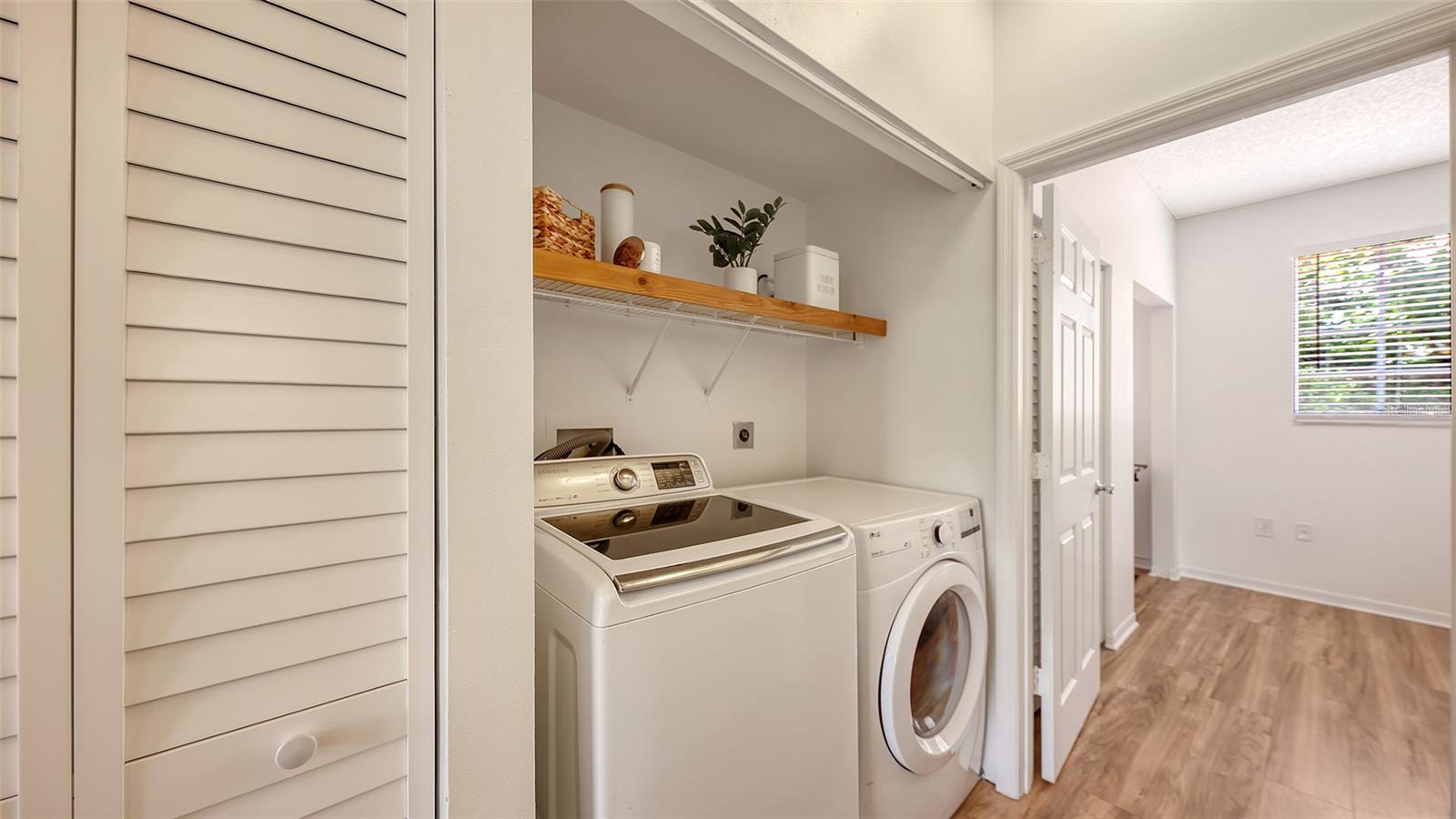 5001 BARALDI CIR #22-202 — photo 33