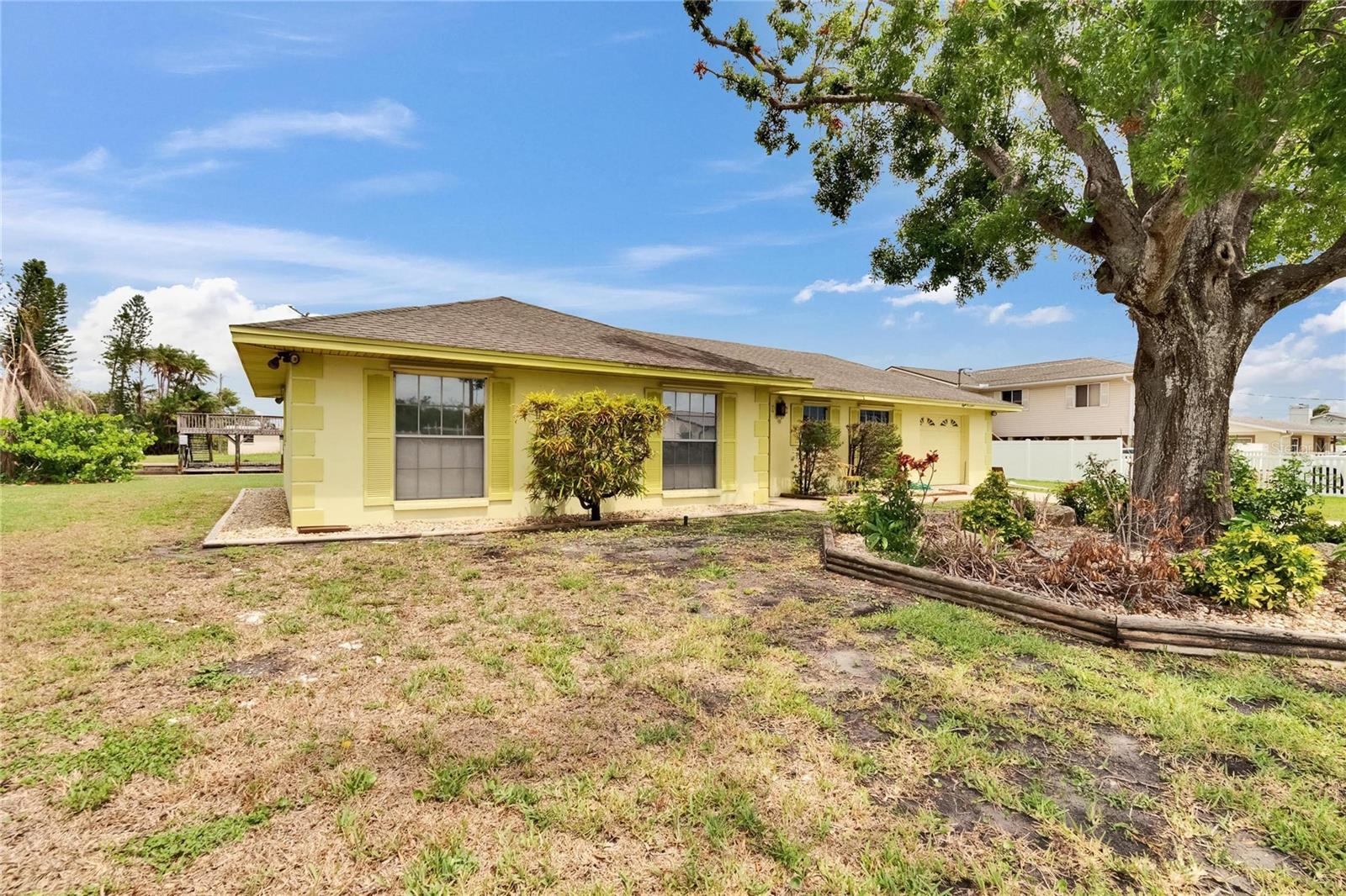 814 SEABREEZE DR — photo 8