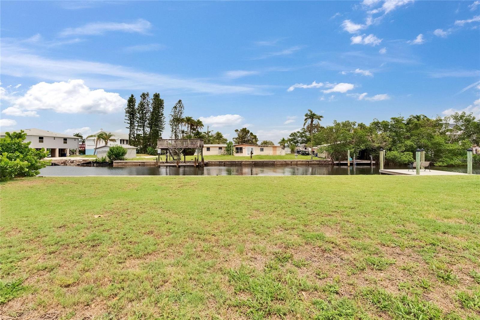 814 SEABREEZE DR — photo 16