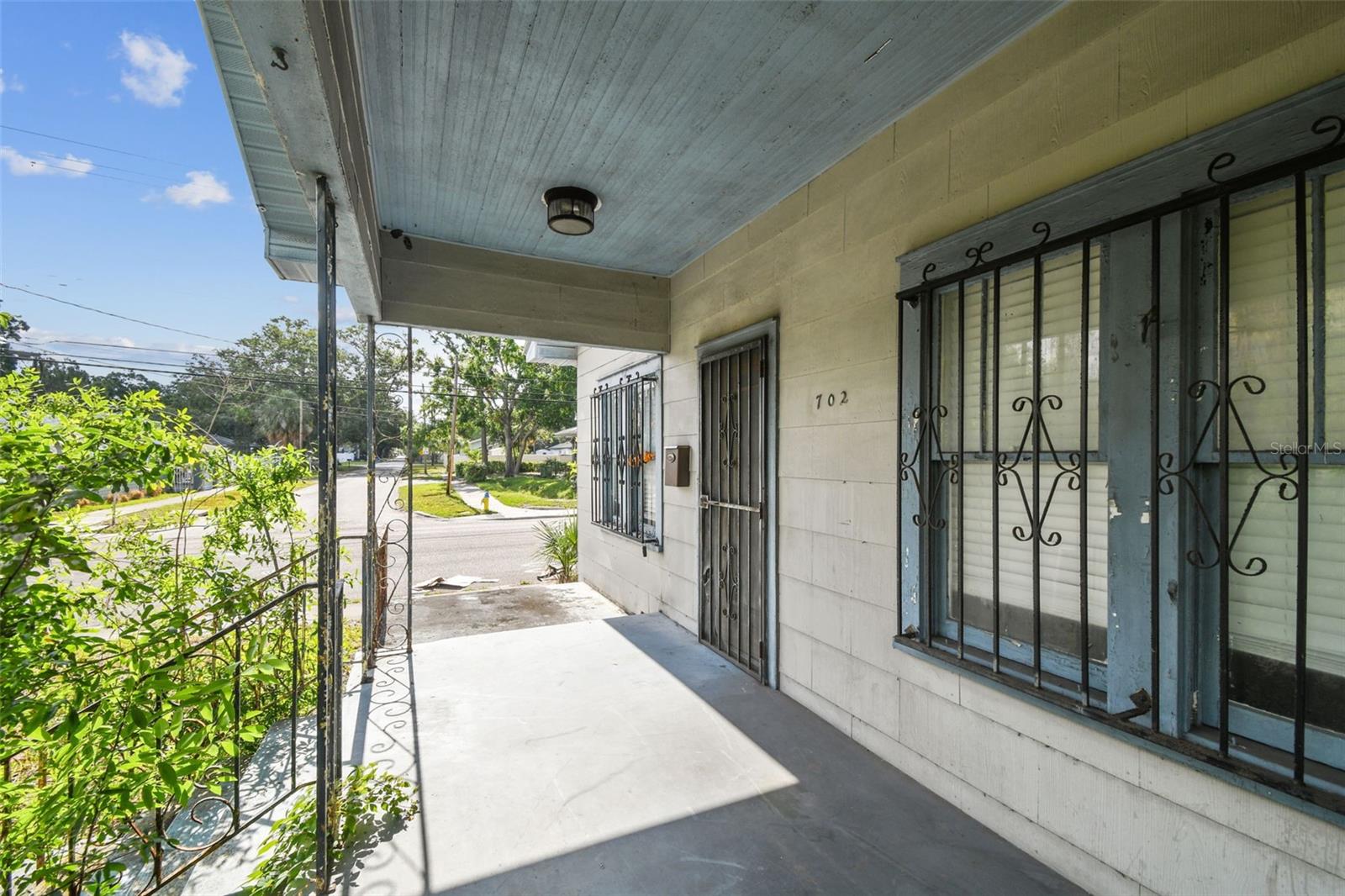 702 W VIRGINIA AVE — photo 19