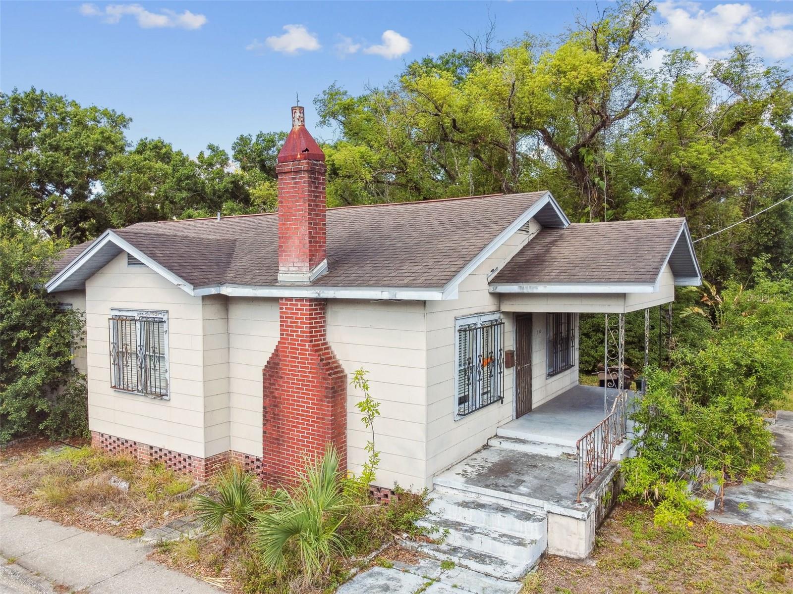 702 W VIRGINIA AVE — photo 65