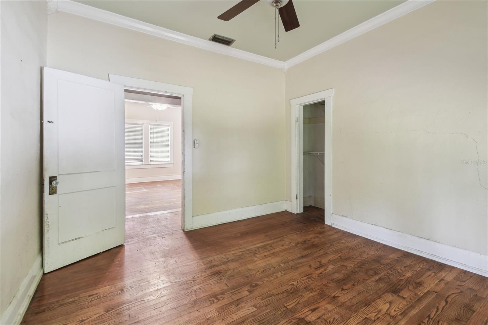 702 W VIRGINIA AVE — photo 37