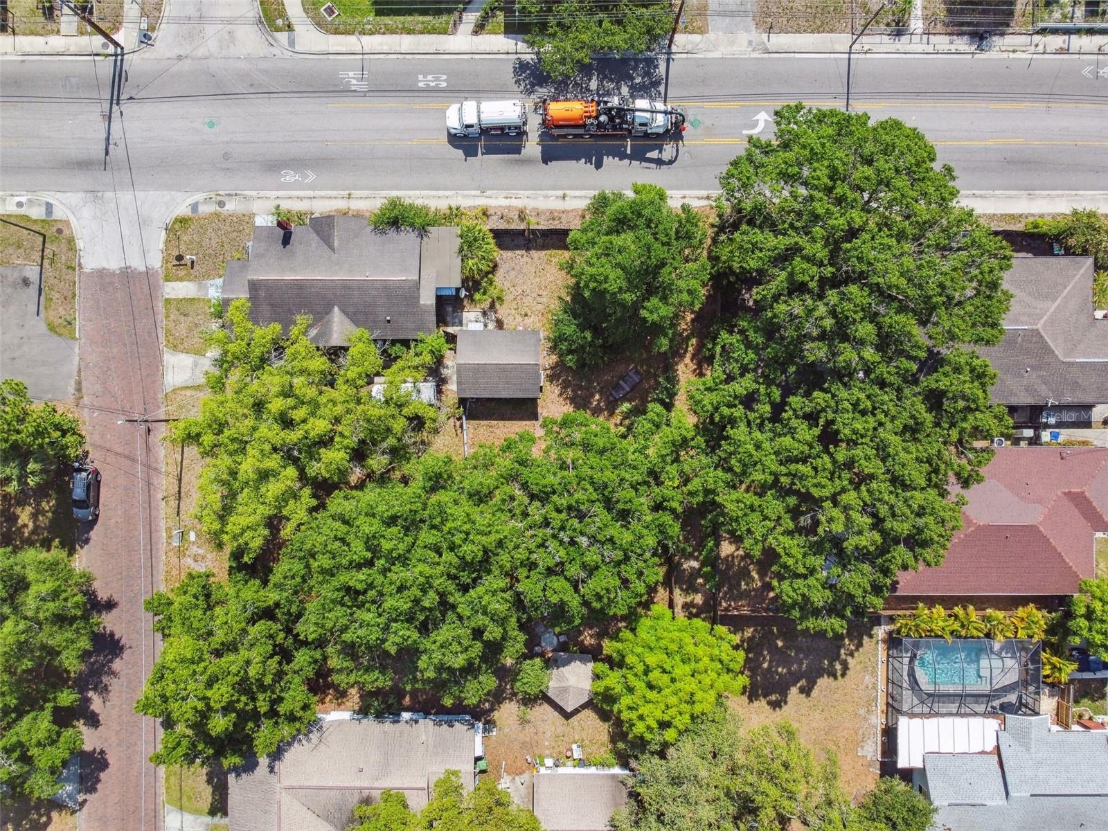 702 W VIRGINIA AVE — photo 69