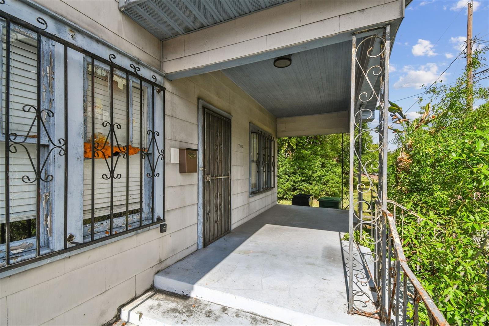 702 W VIRGINIA AVE — photo 20