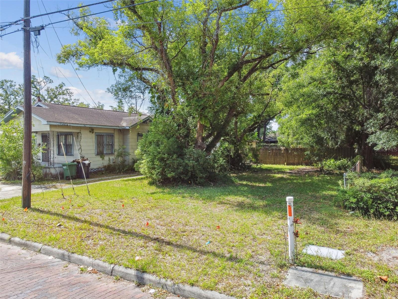 702 W VIRGINIA AVE — photo 63