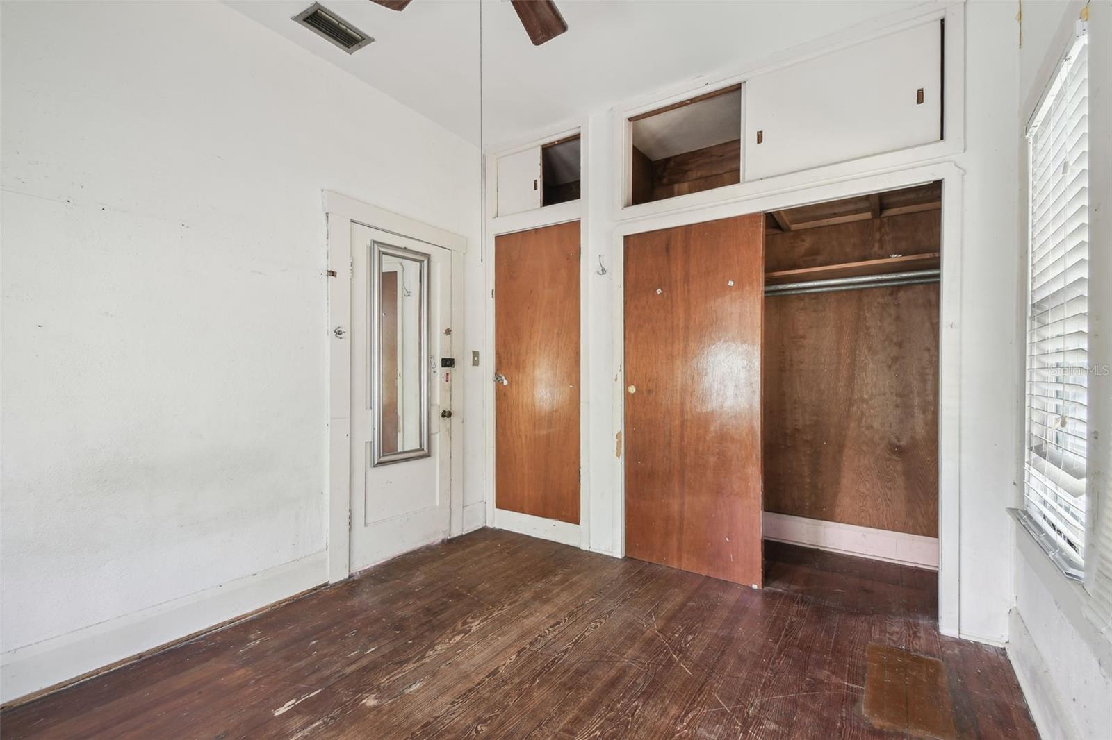 702 W VIRGINIA AVE — photo 30