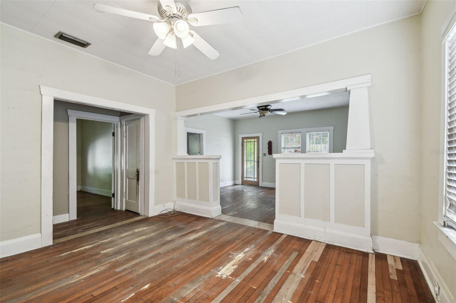 702 W VIRGINIA AVE — photo 33