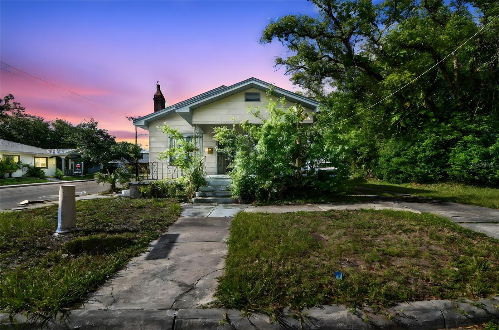 702 W VIRGINIA AVE — photo 21