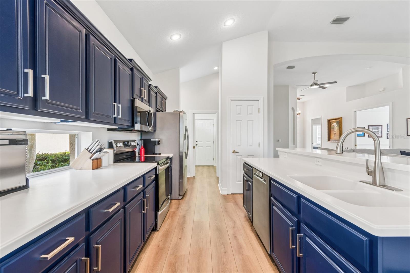 13128 PALMILLA CIR — photo 16