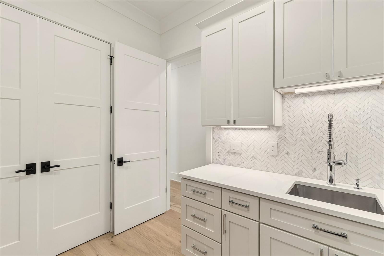 3605 W KENSINGTON AVE — photo 68
