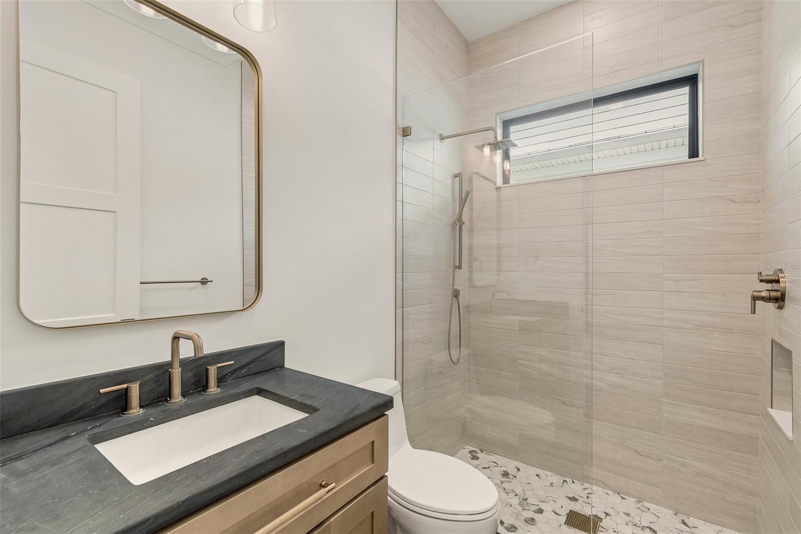 3605 W KENSINGTON AVE — photo 36