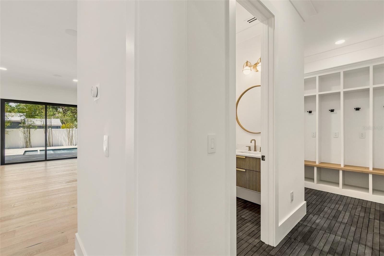 3605 W KENSINGTON AVE — photo 13