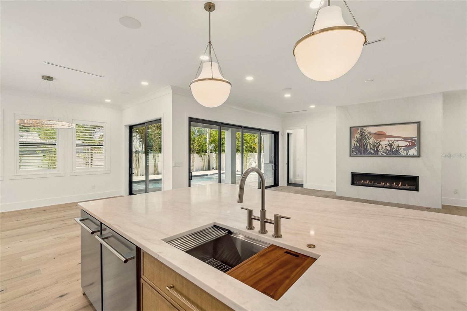 3605 W KENSINGTON AVE — photo 32