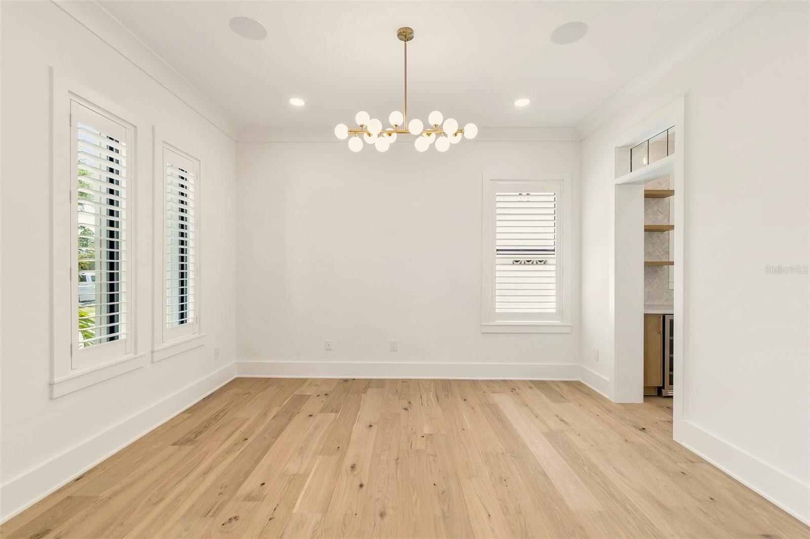 3605 W KENSINGTON AVE — photo 8