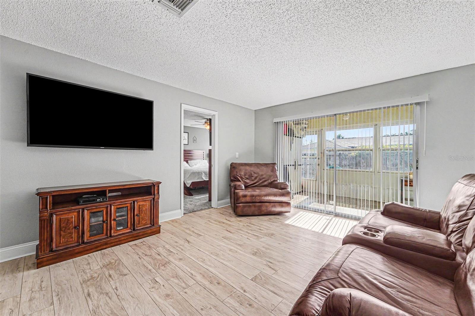 3402 TEESIDE DR — photo 5