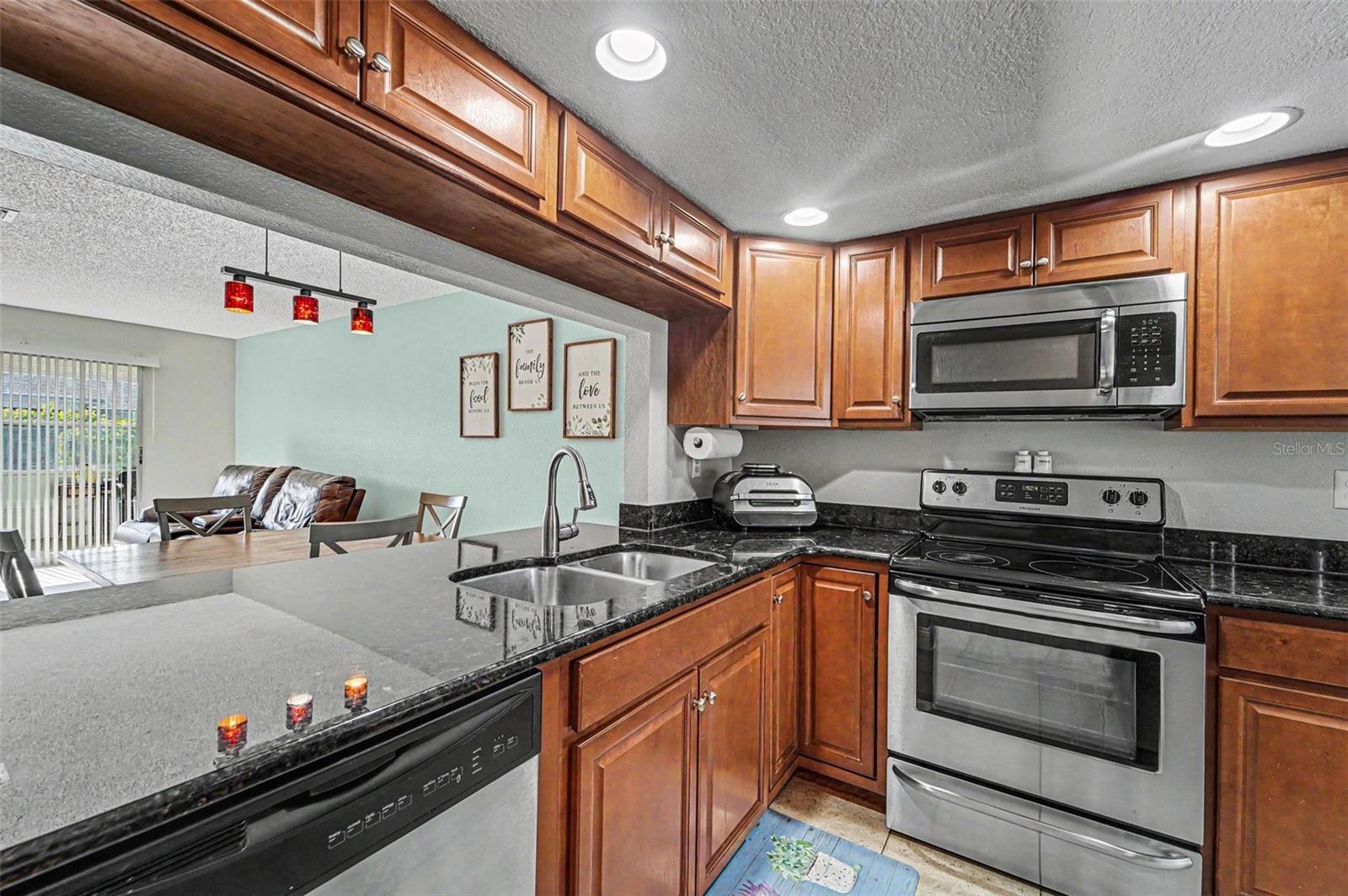 3402 TEESIDE DR — photo 10