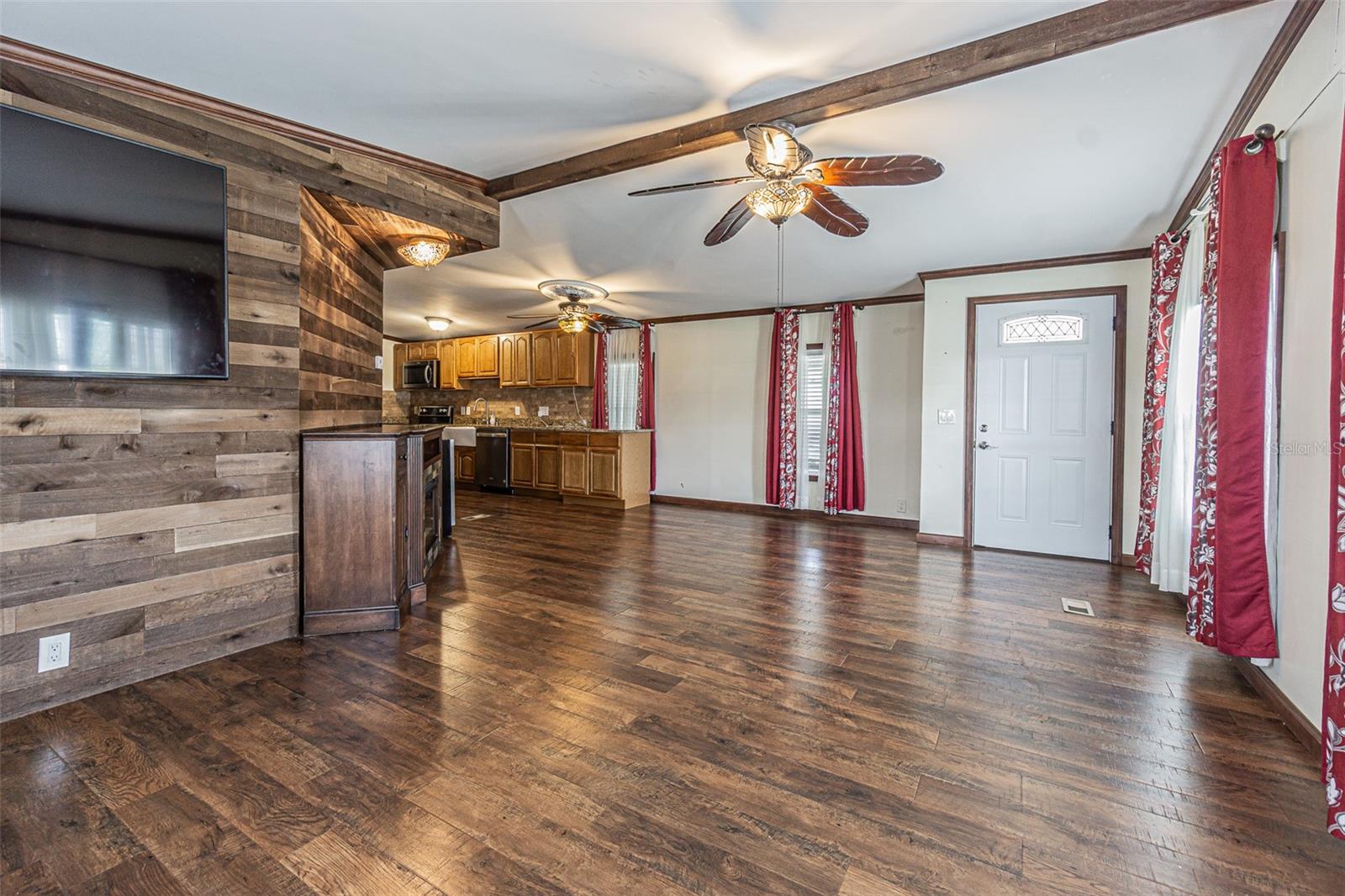 34445 COUNTRYSIDE DR — photo 8