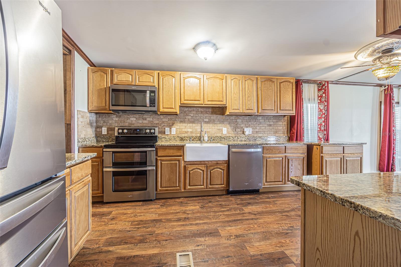 34445 COUNTRYSIDE DR — photo 3