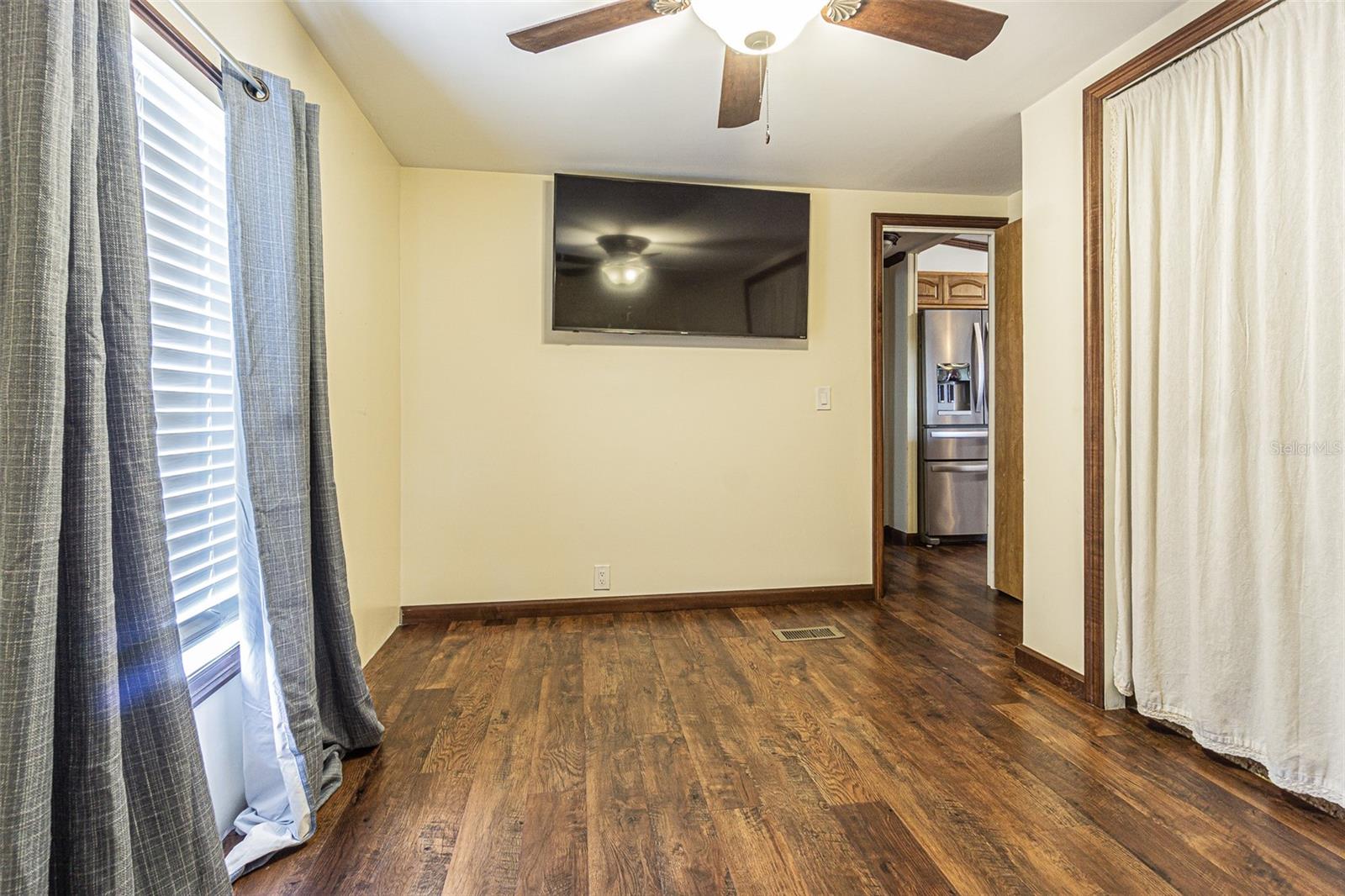 34445 COUNTRYSIDE DR — photo 11