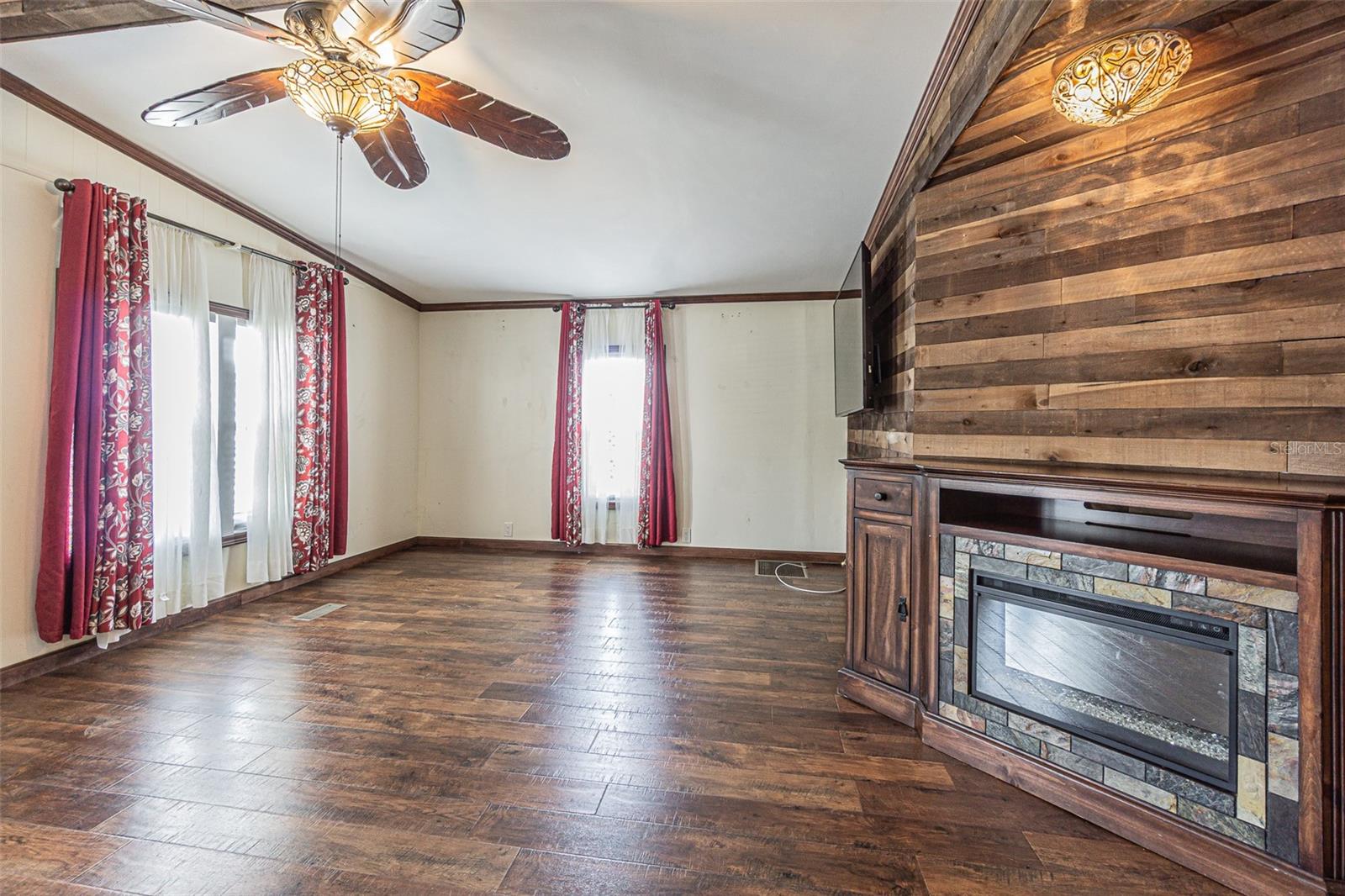 34445 COUNTRYSIDE DR — photo 7