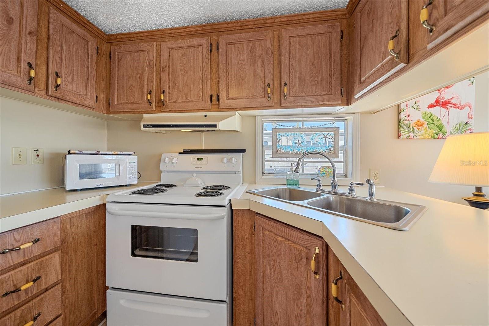 58 MONTEGO DR — photo 17