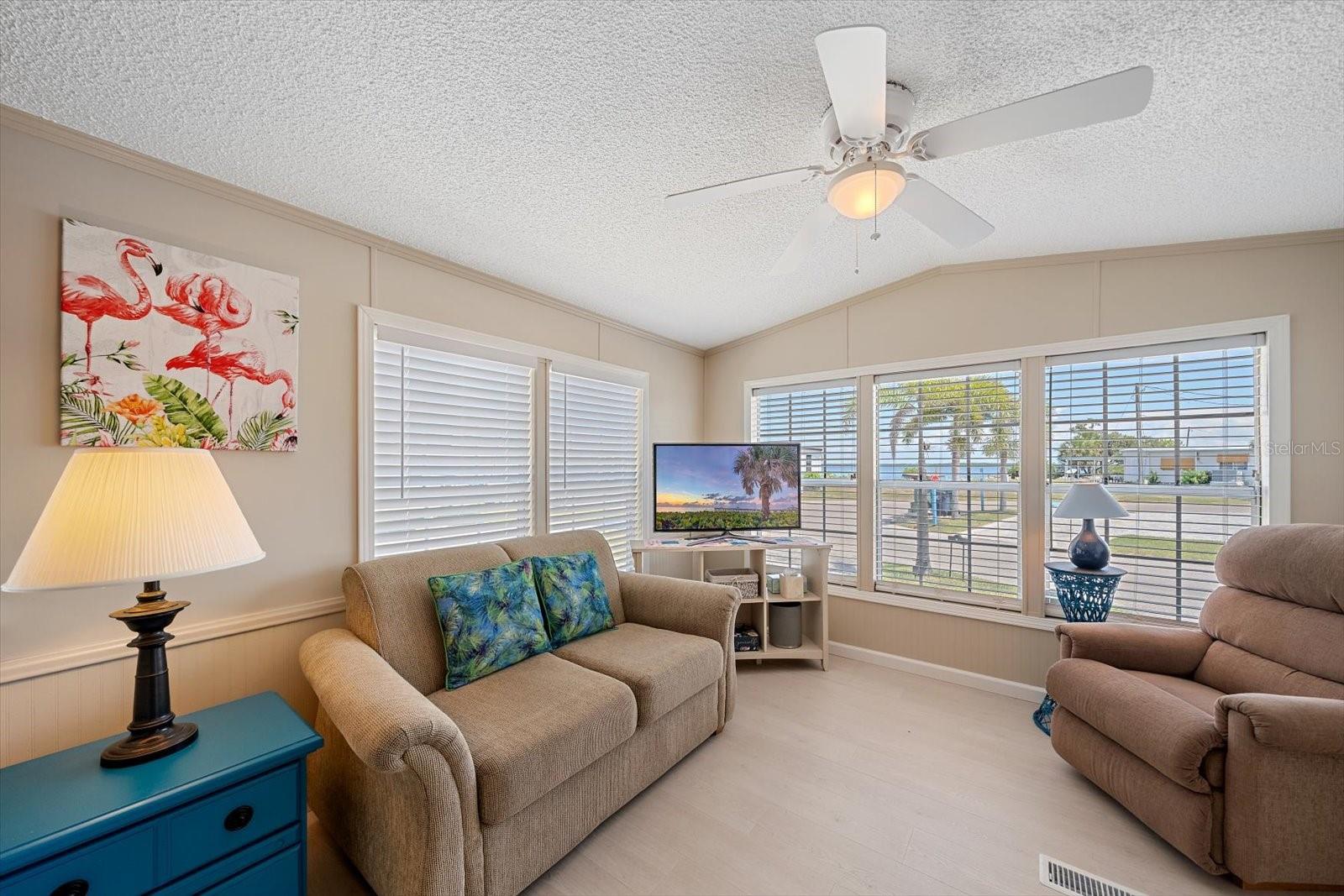 58 MONTEGO DR — photo 6
