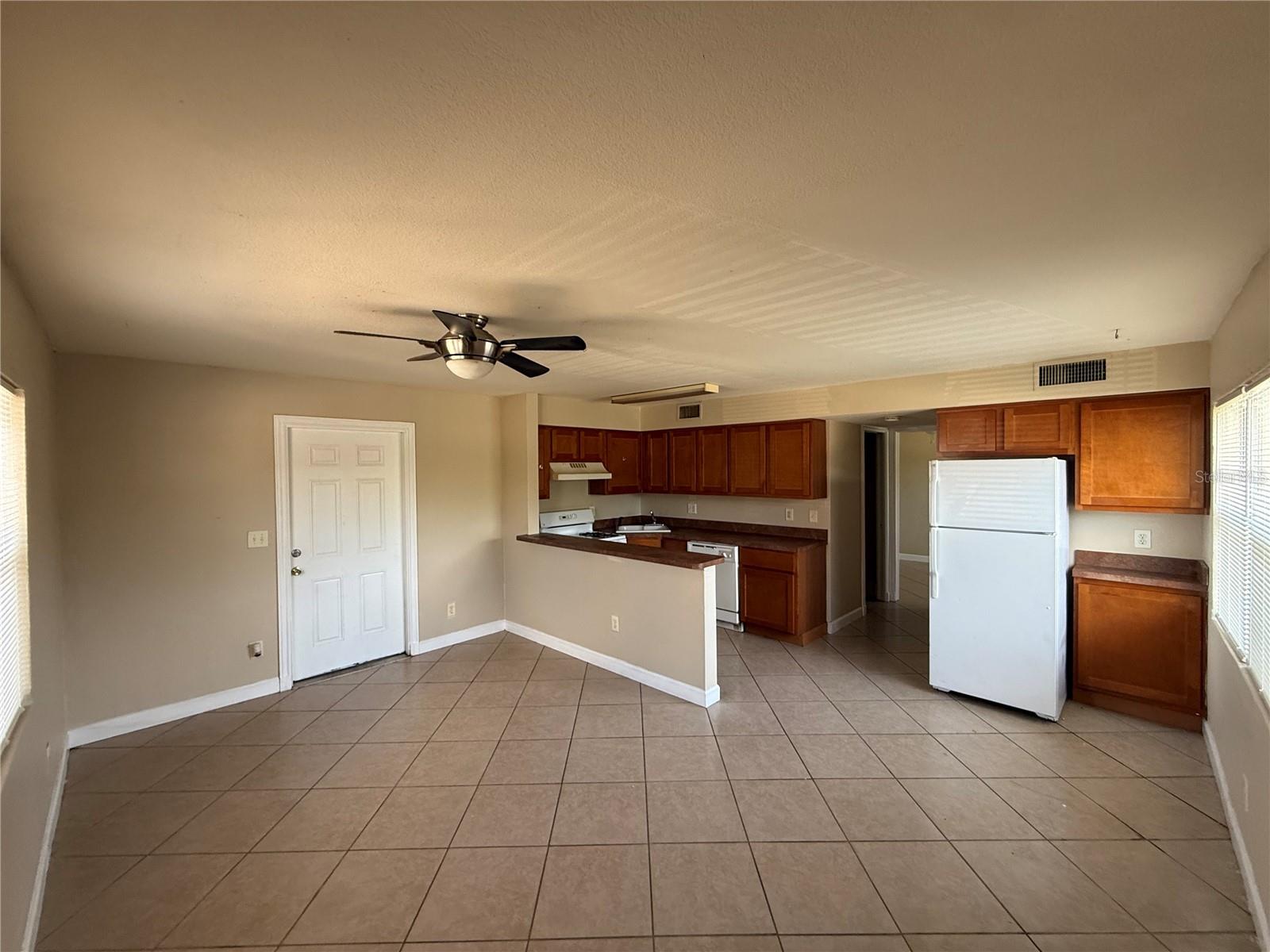 117 N EVERGREEN AVE #105 — photo 3
