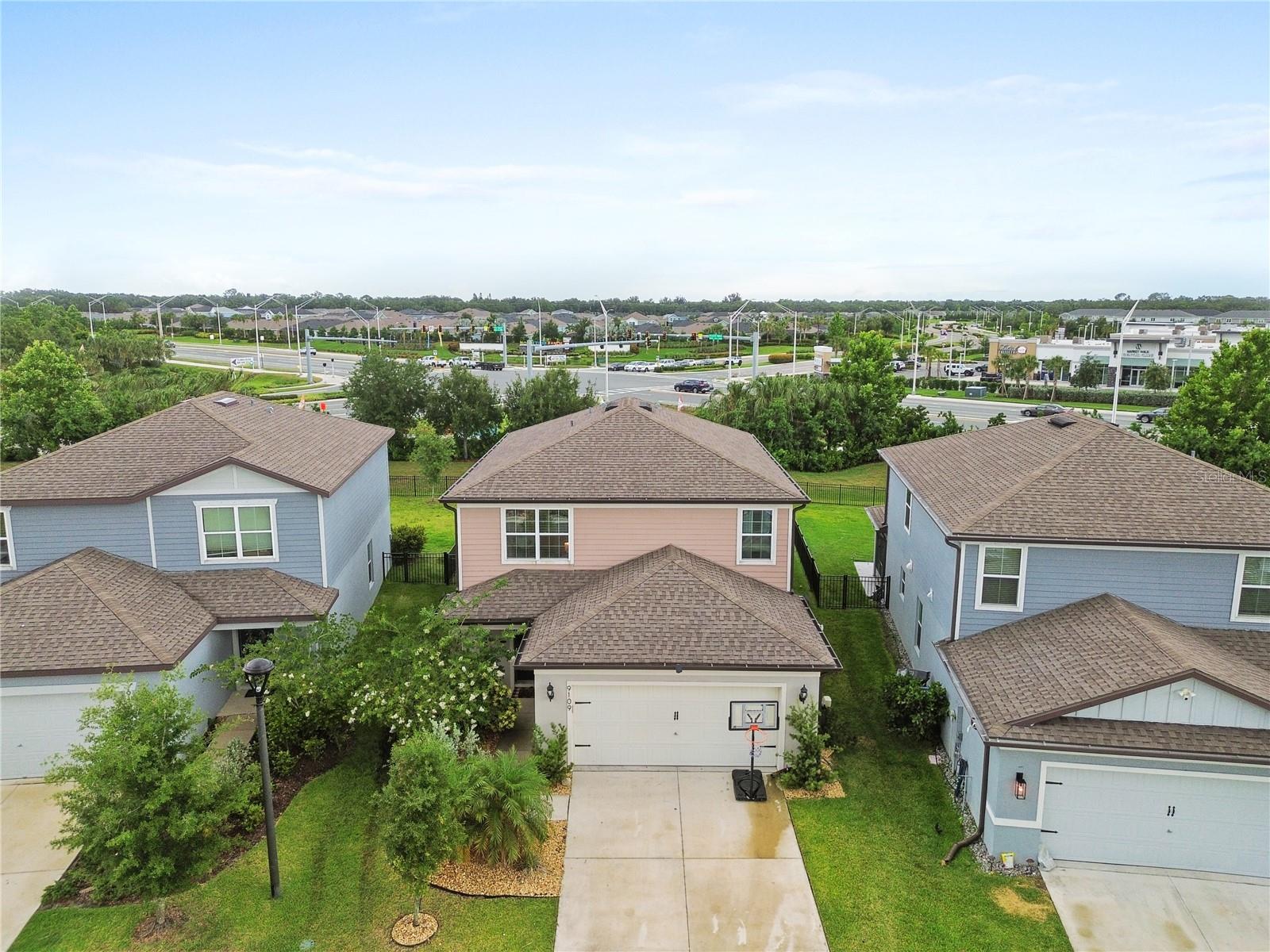 9109 ROYAL RIVER CIR — photo 3