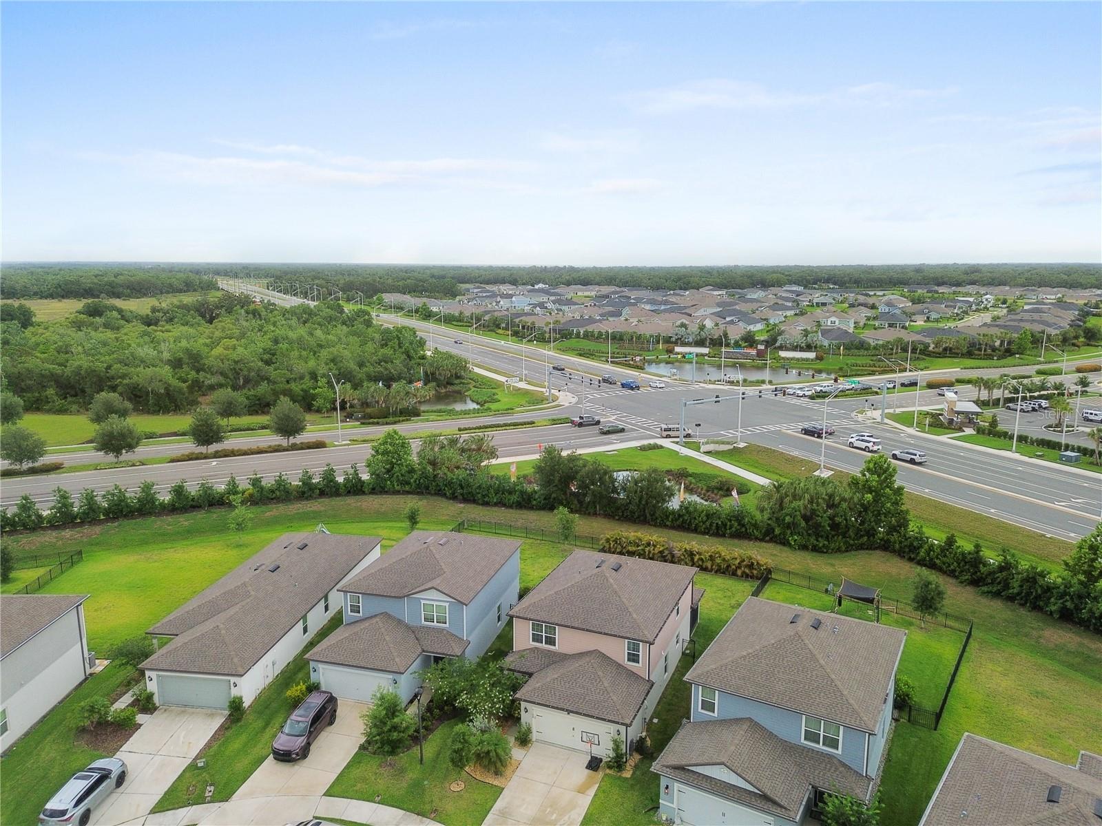 9109 ROYAL RIVER CIR — photo 4