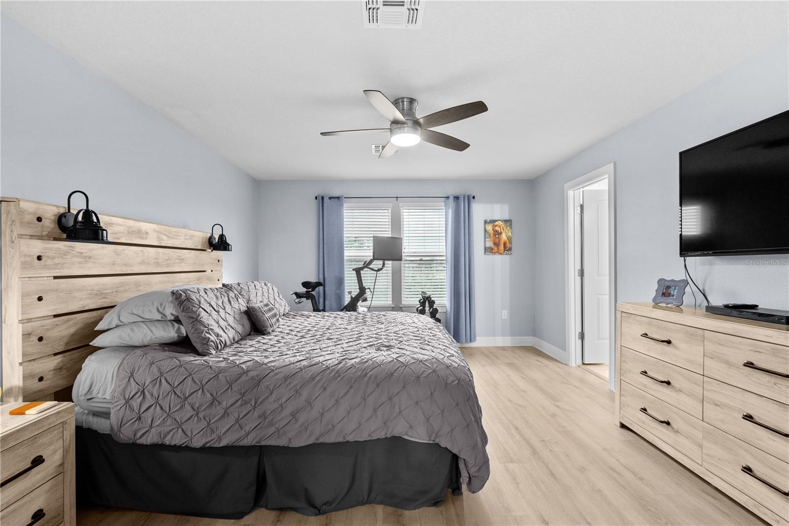 9109 ROYAL RIVER CIR — photo 26