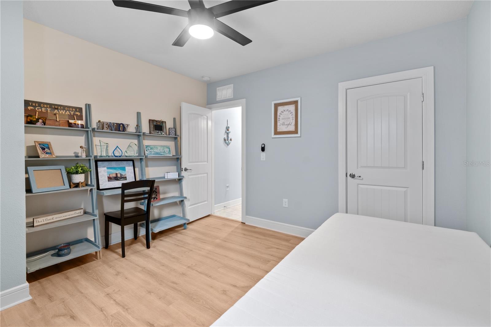 9109 ROYAL RIVER CIR — photo 34