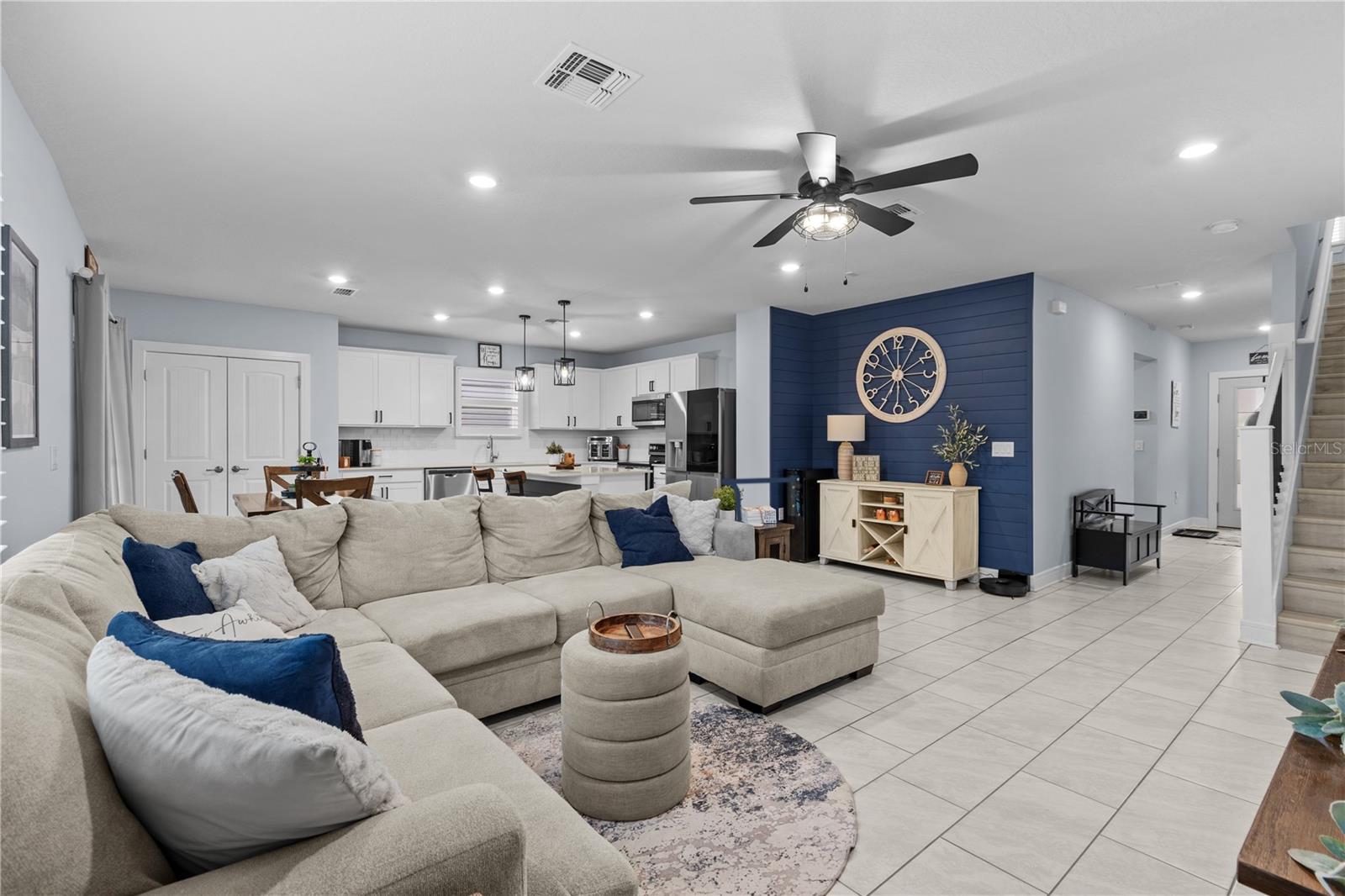 9109 ROYAL RIVER CIR — photo 9